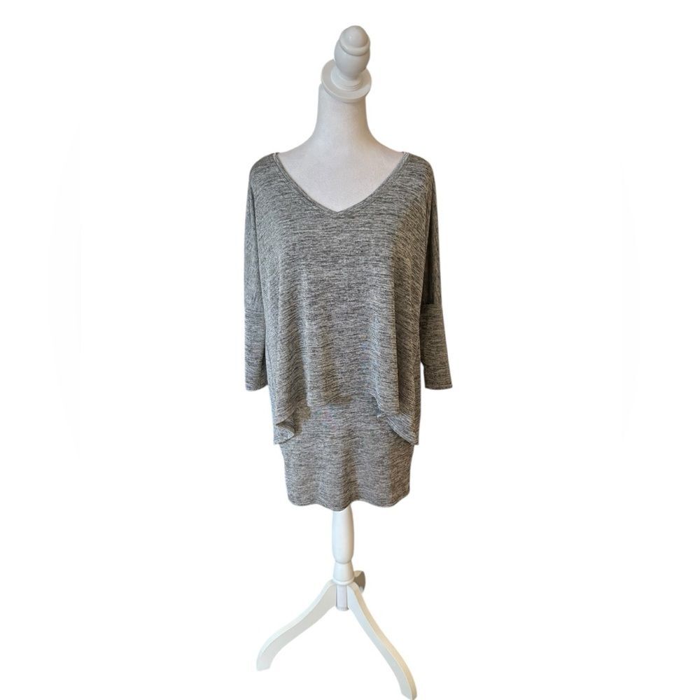 Joseph Ribkoff Sweater Gray Layered Slinky Knit V Neck Tunic Top Womens Size 4